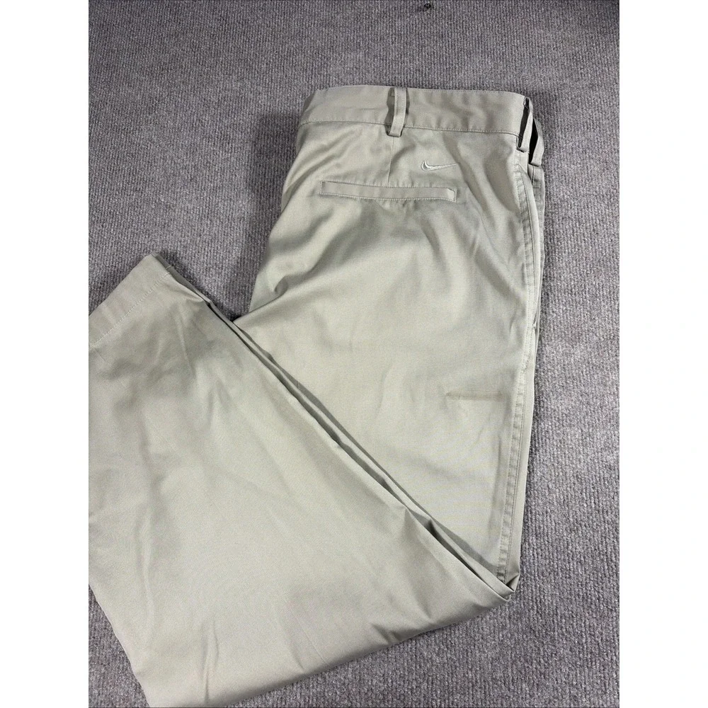 Nike Dri-FIT Golf Pants Men's Size 38X30 Khaki Chino Stretch Performance